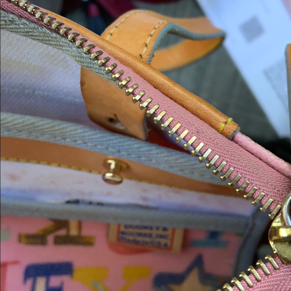 Very loved Dooney and Burke bag - Picture 6 of 10